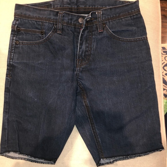 Comune Cutoff Denim Jean Shorts - Picture 1 of 8